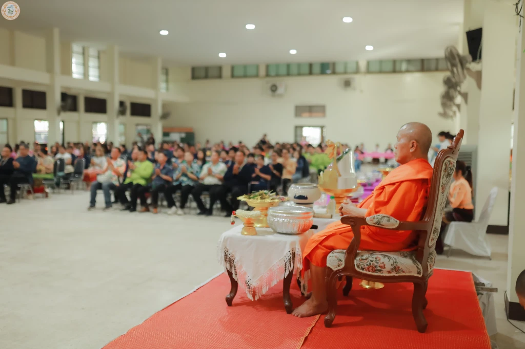 รดน้ำดำหัวนายอำเภอ-355.jpg_1745149047.webp